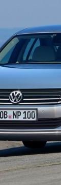 VOLKSWAGEN Поколение
 Passat (B8) 2.0d (240hp) AT 4WD Технически характеристики
