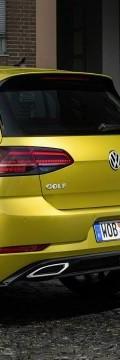 VOLKSWAGEN Поколение
 Golf VII Restyling Golf GTI Performance (245 hk) 2WD Технические характеристики
